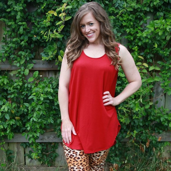 Zenana Outfitters Tops - Zenana Red Tunic Tank